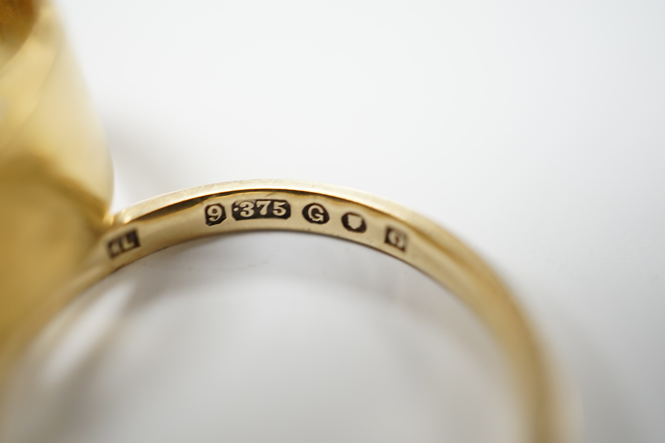 A 22ct gold wedding band, size P, 6.8 grams and a 9ct wedding band, 1.5 grams. Condition - fair